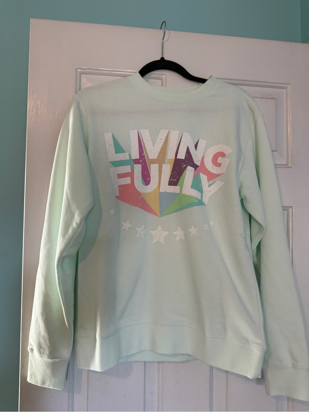 Mint Graphic 'Living Fully' Crewneck Sweatshirt - Women